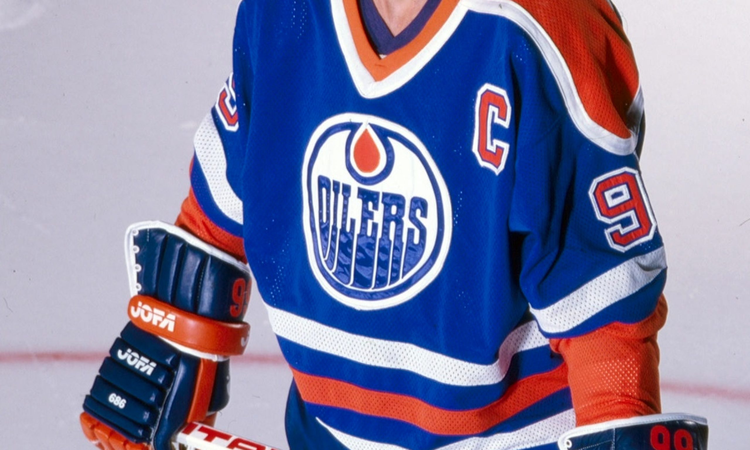 You're Going To See A Lot Of The Navy Blue Oilers Jersey In 2021-22 - The  Copper & Blue