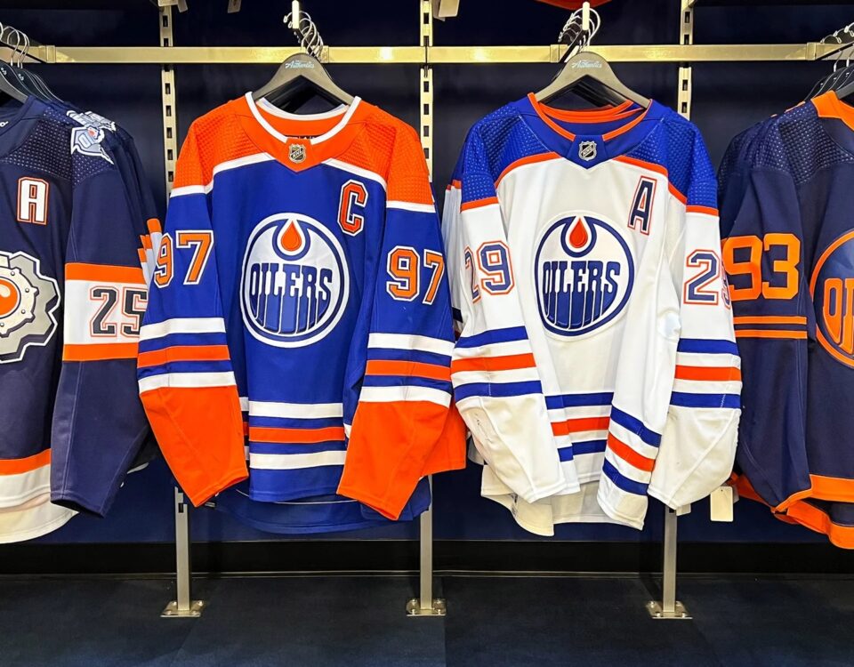 2022 23 Edmonton Oilers jersey set