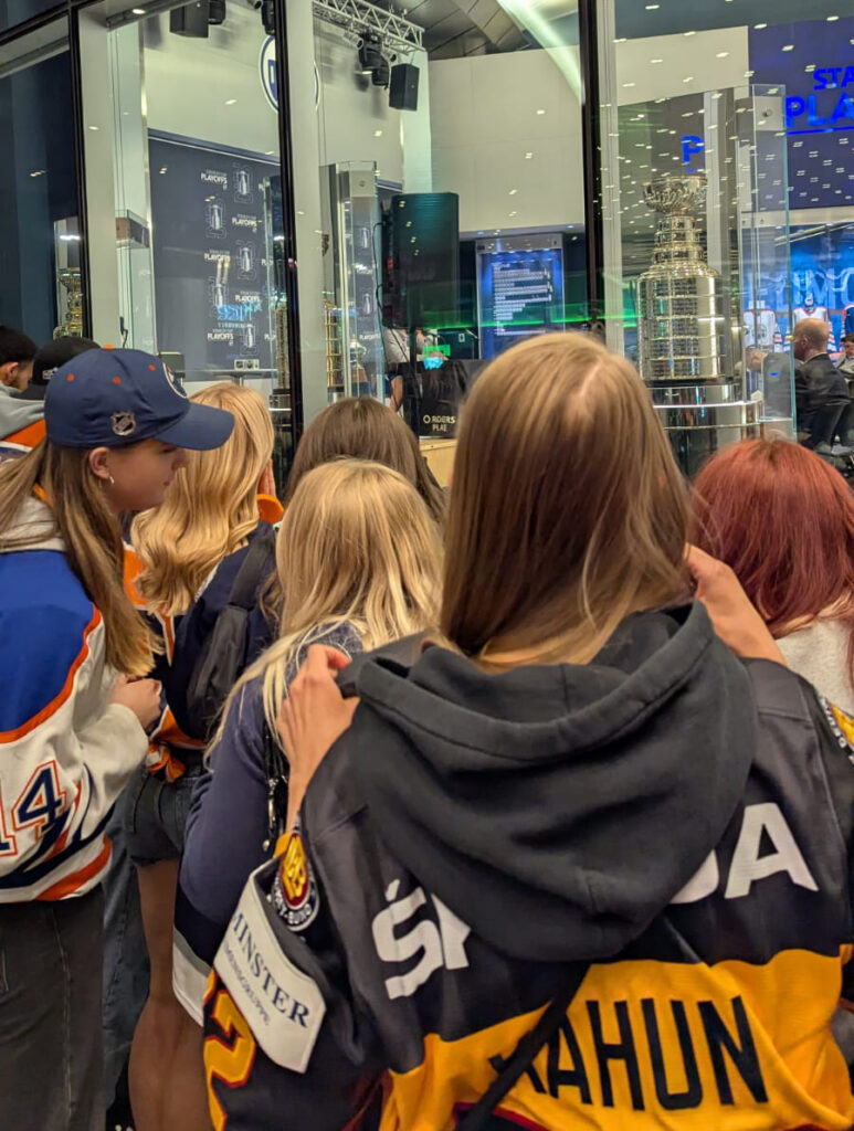 German couple gets unforgettable Oilers playoff hockey experience 8 Svenja Drai Press Cropped
