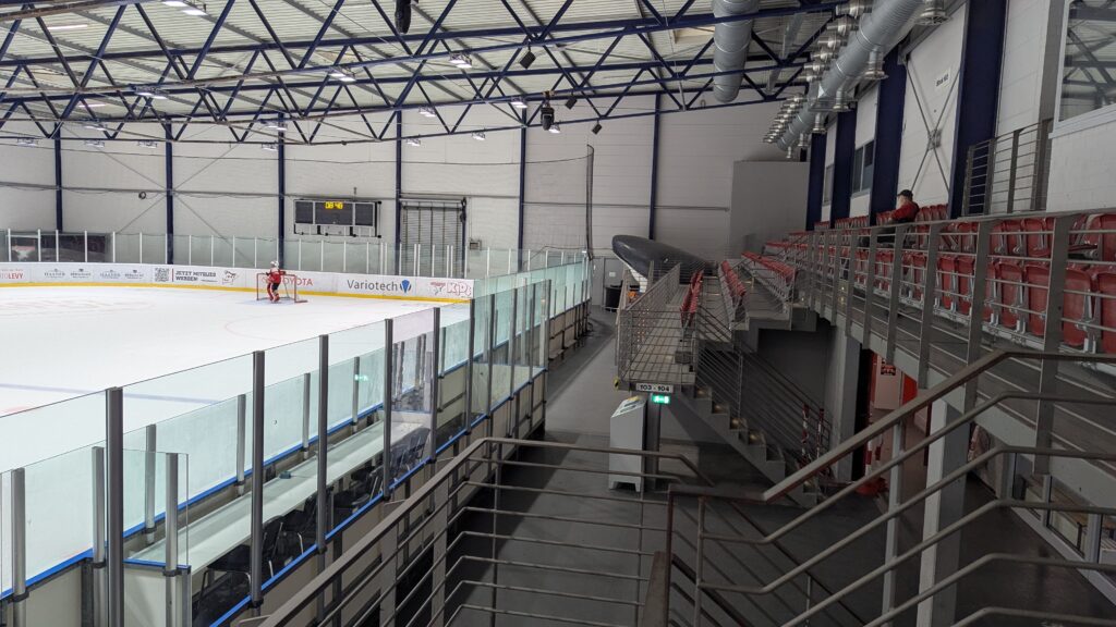 PXL 20250815 064853849